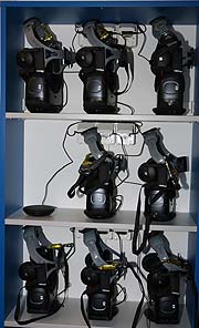 Natalia Wörner und Sohn Jacob-Lee bei der Saison-Eröffnung im LEGOLAND Deutschland Resort in Günzburg am 24.03.2018 im Großen LEGO Rennen (©Foto: Martin Schmitz)